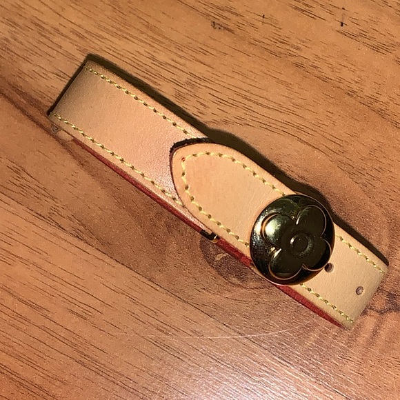 Authentic Louis Vuitton Leather Wish Bracelet Cuff - Picture 2 of 14